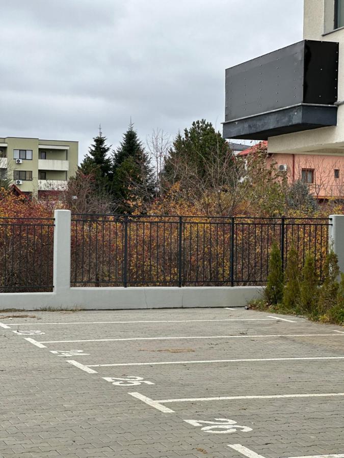 Touchdown Apartment Near Bucharest Airport 오토페니 외부 사진