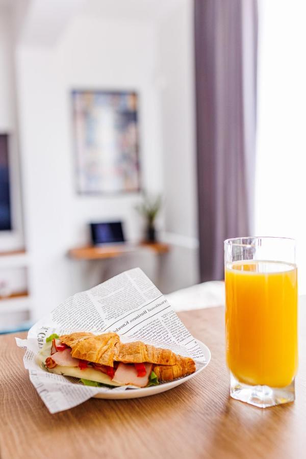 Touchdown Apartment Near Bucharest Airport 오토페니 외부 사진